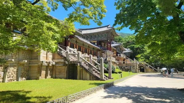 慶州精選行程(一日/半日)|佛國寺、石窟庵、皇理團路、東宮與月池(雁鴨池)、月精橋、大陵苑、良洞村與校村、海雲台藍線公園天空膠囊(釜山出發)